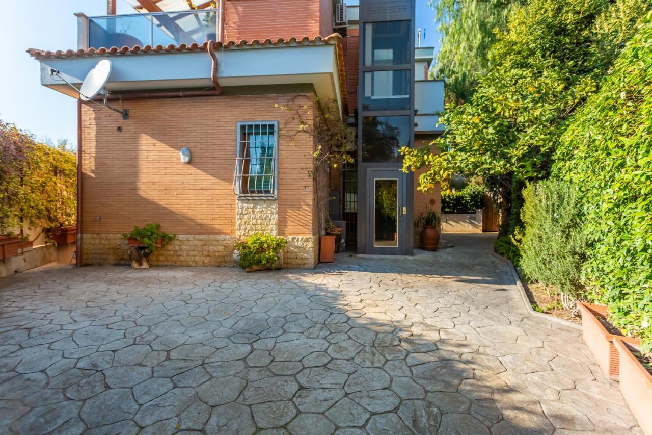 Apartamento St Peter'S Spacious 4 Bdr With Private Parking Roma Exterior foto