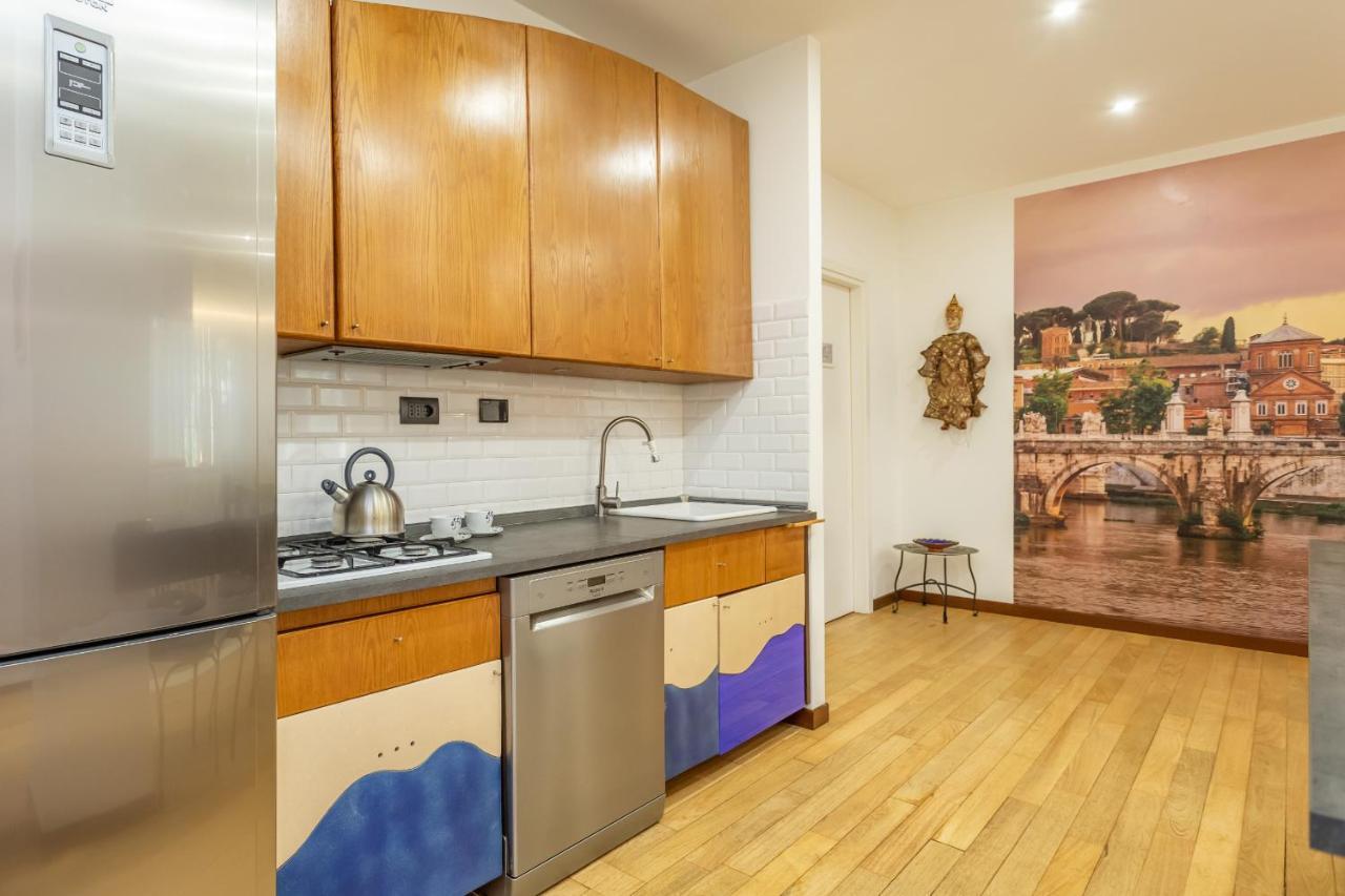 Apartamento St Peter'S Spacious 4 Bdr With Private Parking Roma Exterior foto