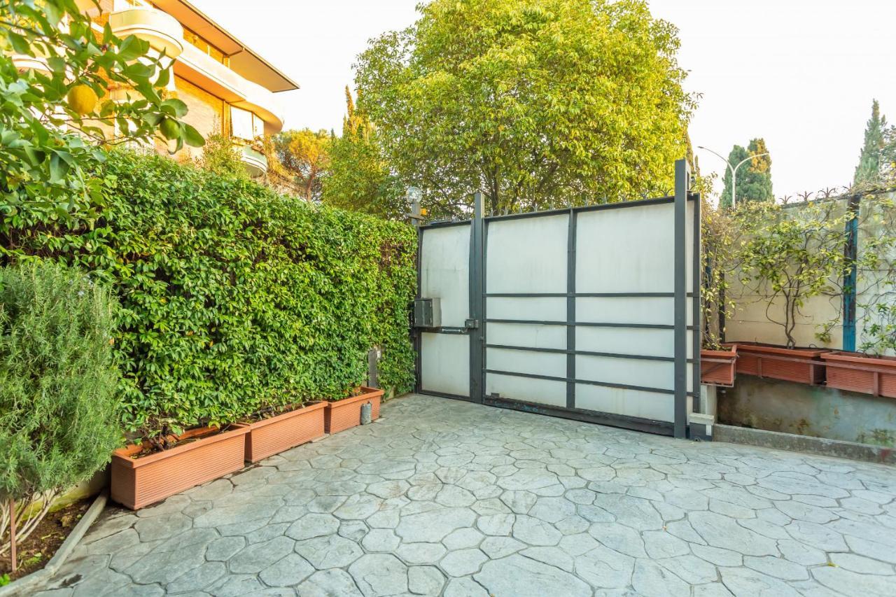 Apartamento St Peter'S Spacious 4 Bdr With Private Parking Roma Exterior foto
