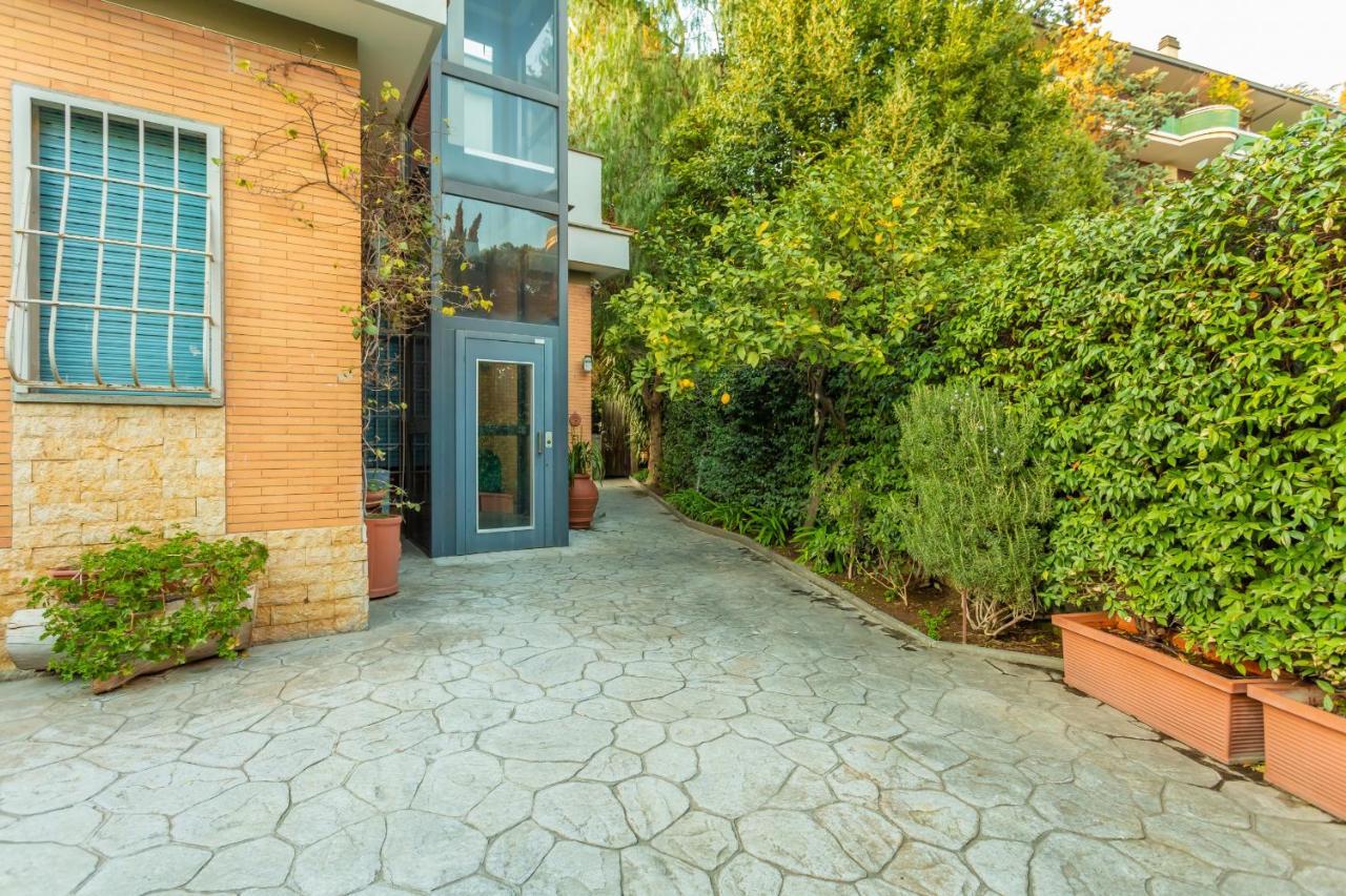 Apartamento St Peter'S Spacious 4 Bdr With Private Parking Roma Exterior foto
