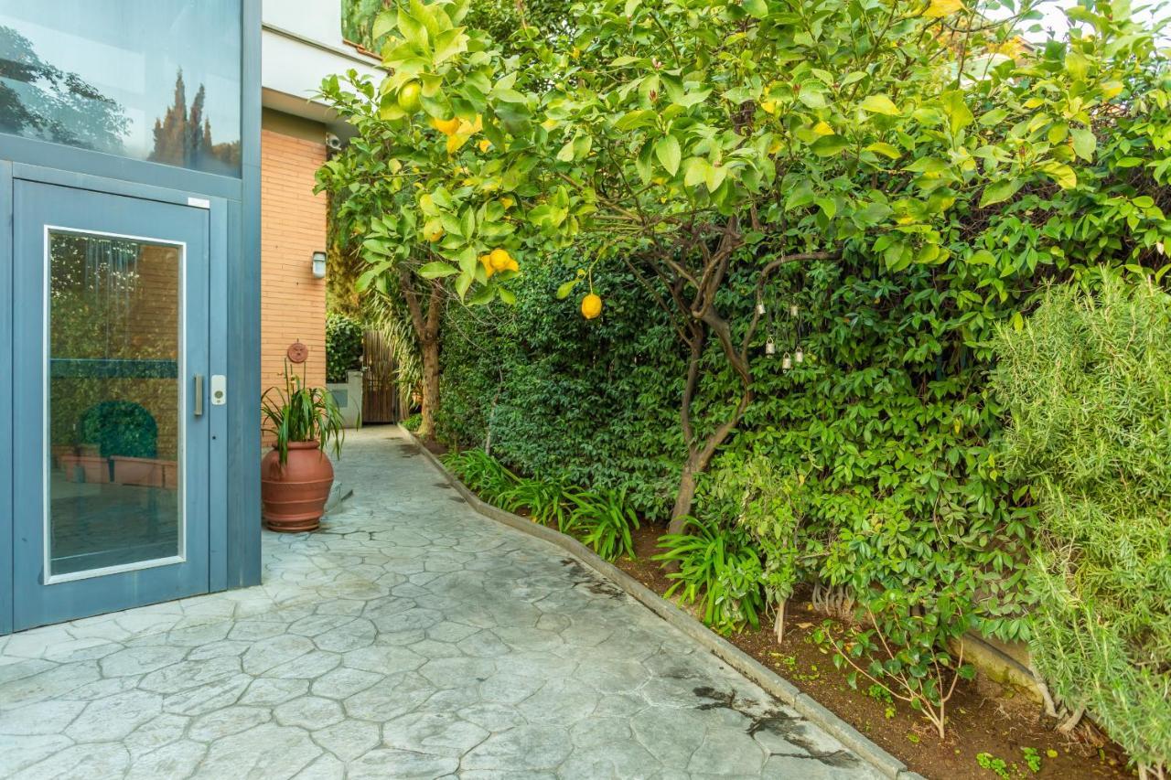 Apartamento St Peter'S Spacious 4 Bdr With Private Parking Roma Exterior foto